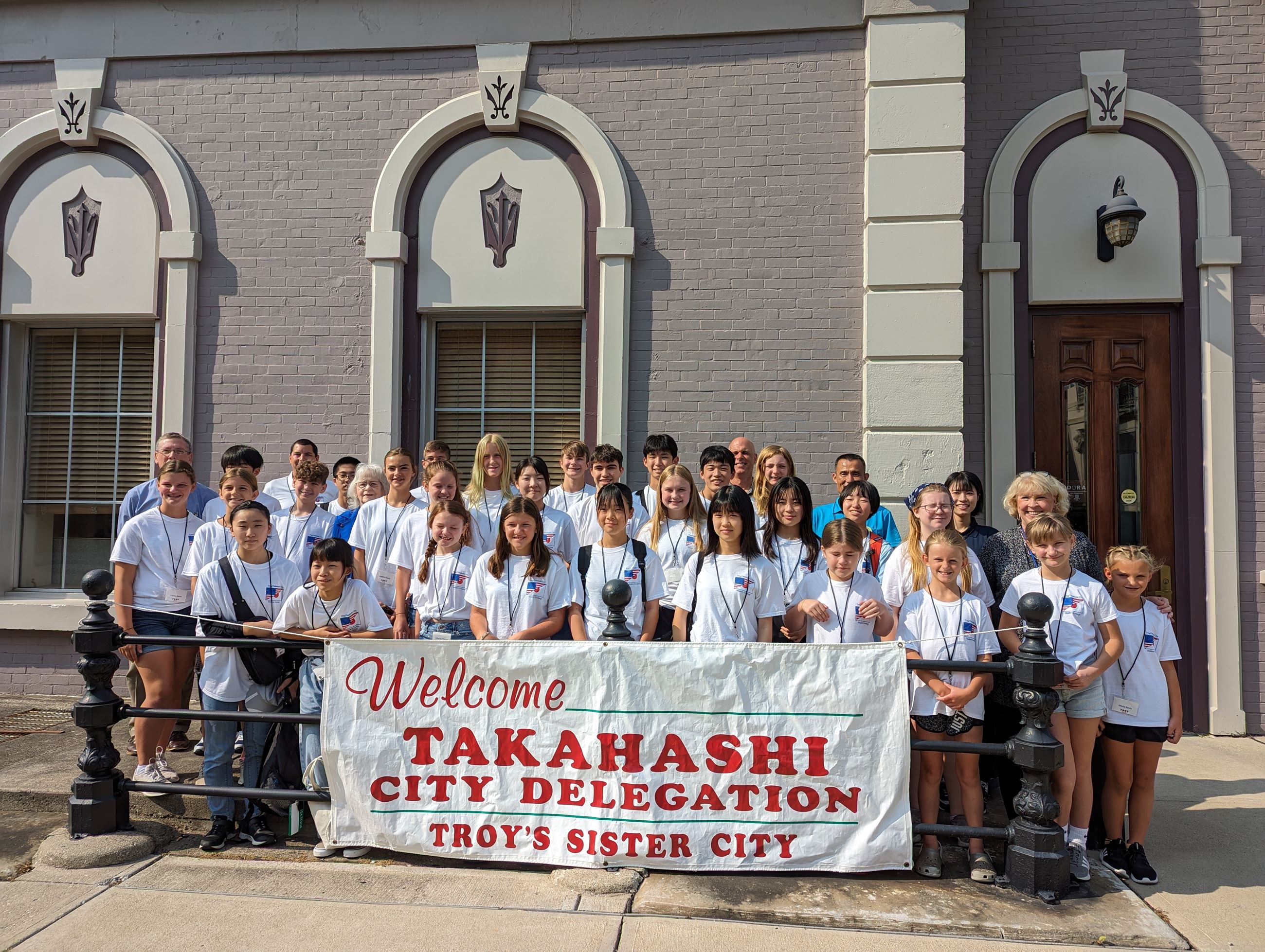 Takahashi and Troy students visit City Hall